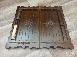 Шахматная доска резная
